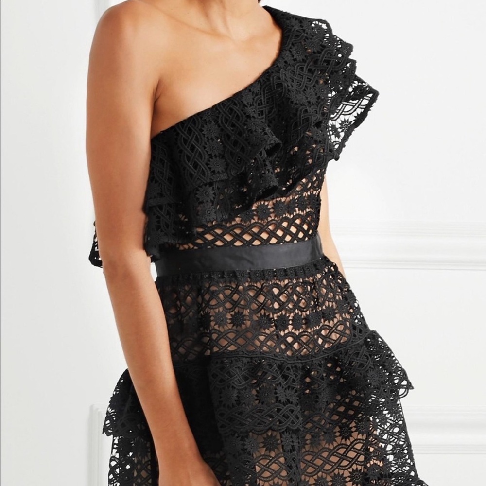 Self-Portrait Guipure Lace One Shoulder Mini Dress Black NWT Size 0 - Picture 5 of 16